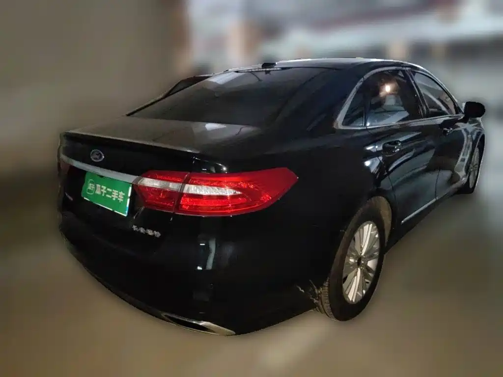 Ford Taurus — миниатюра 5