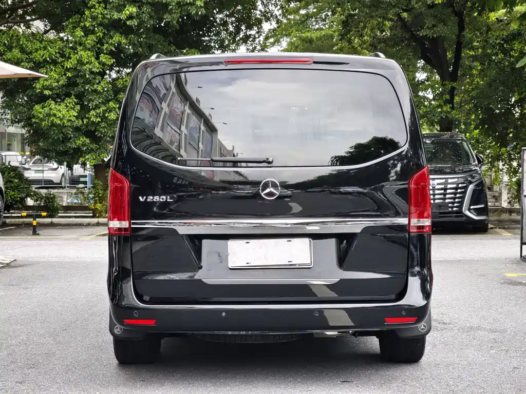 Mercedes-Benz V-Class — миниатюра 5