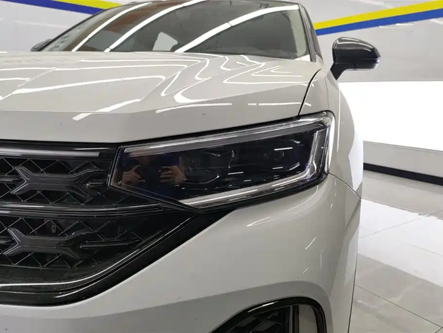 Volkswagen TayronX X 2023 330TSI Luxury