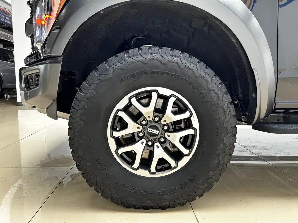 Ford F-150 Raptor — миниатюра 5