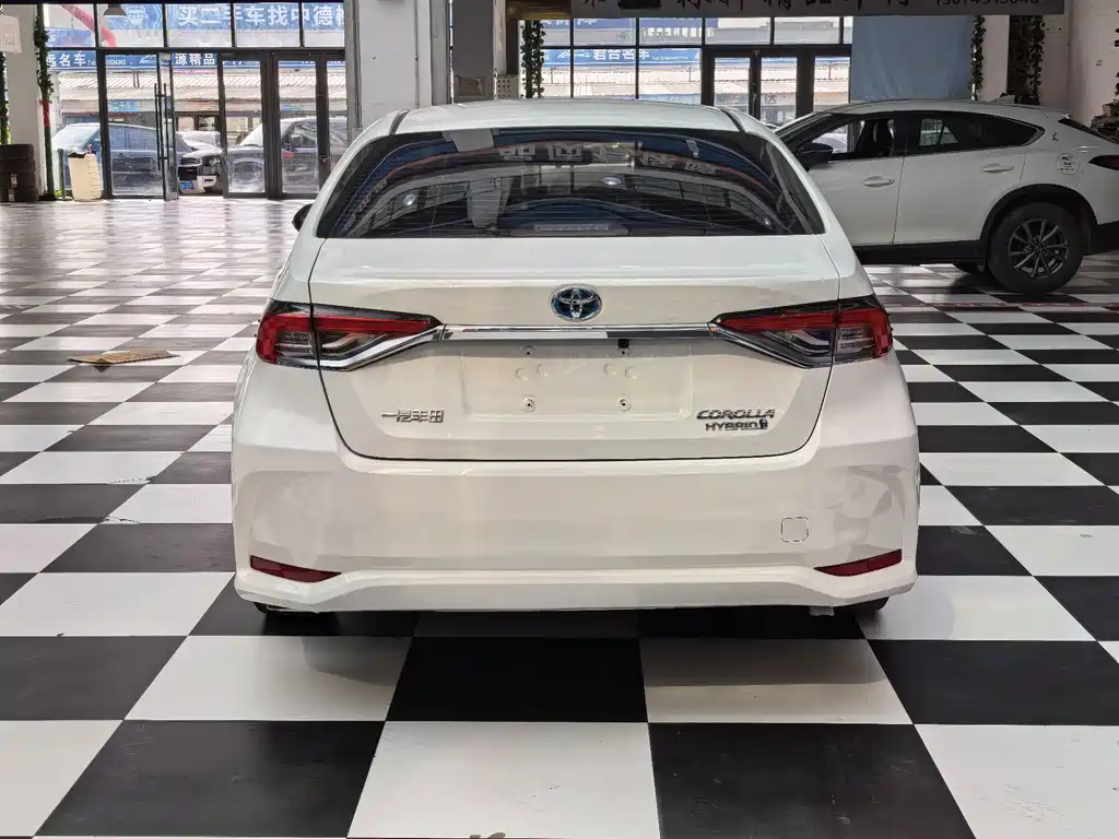 Toyota Corolla — миниатюра 8