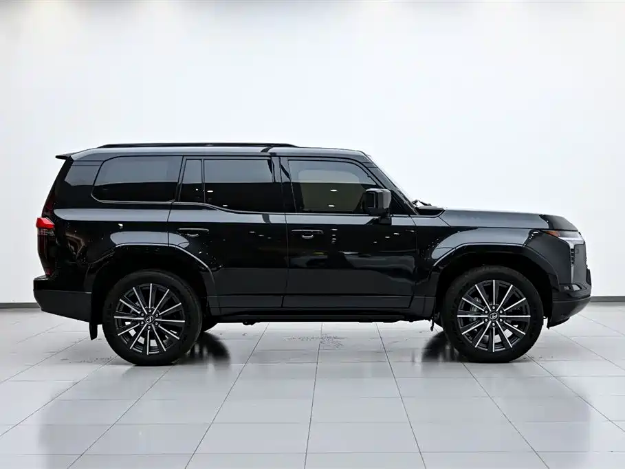 Lexus GX 2025 550
