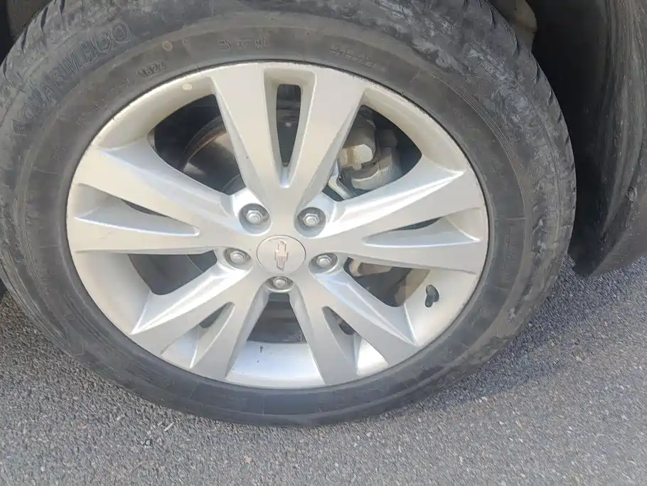 Chevrolet Captiva — миниатюра 6