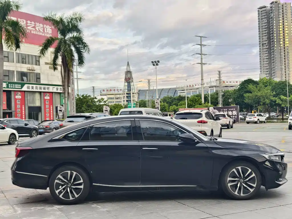 Honda Accord — миниатюра 4