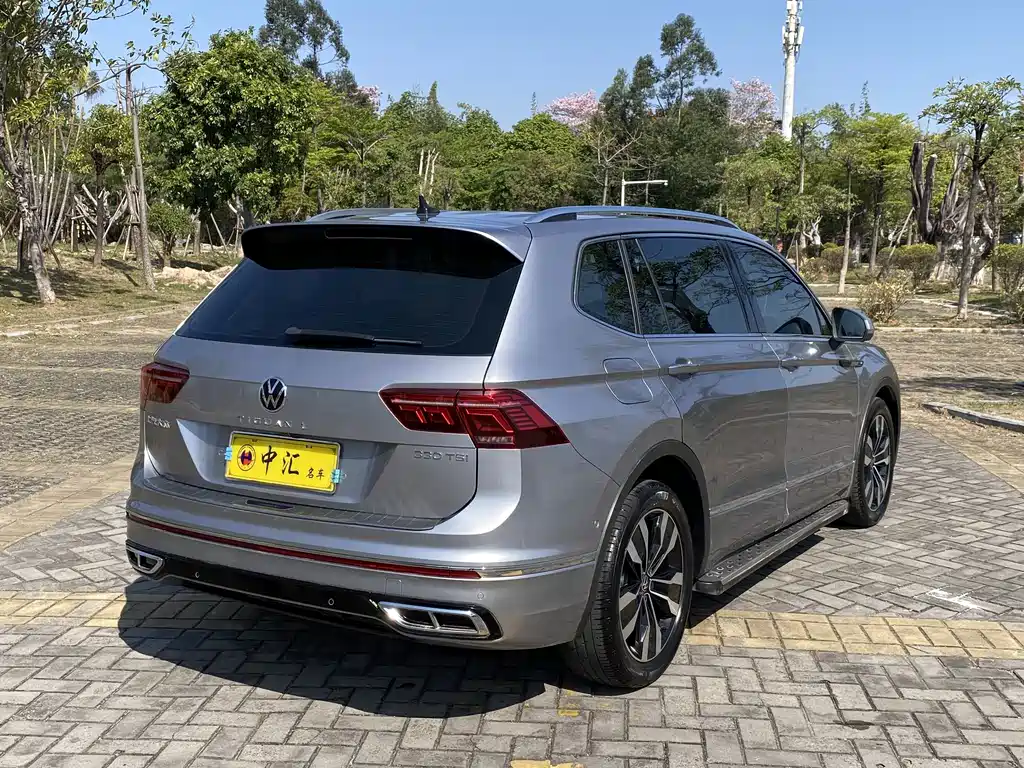 Volkswagen Tiguan L L 2022 330TSI AT R-Line Flagship