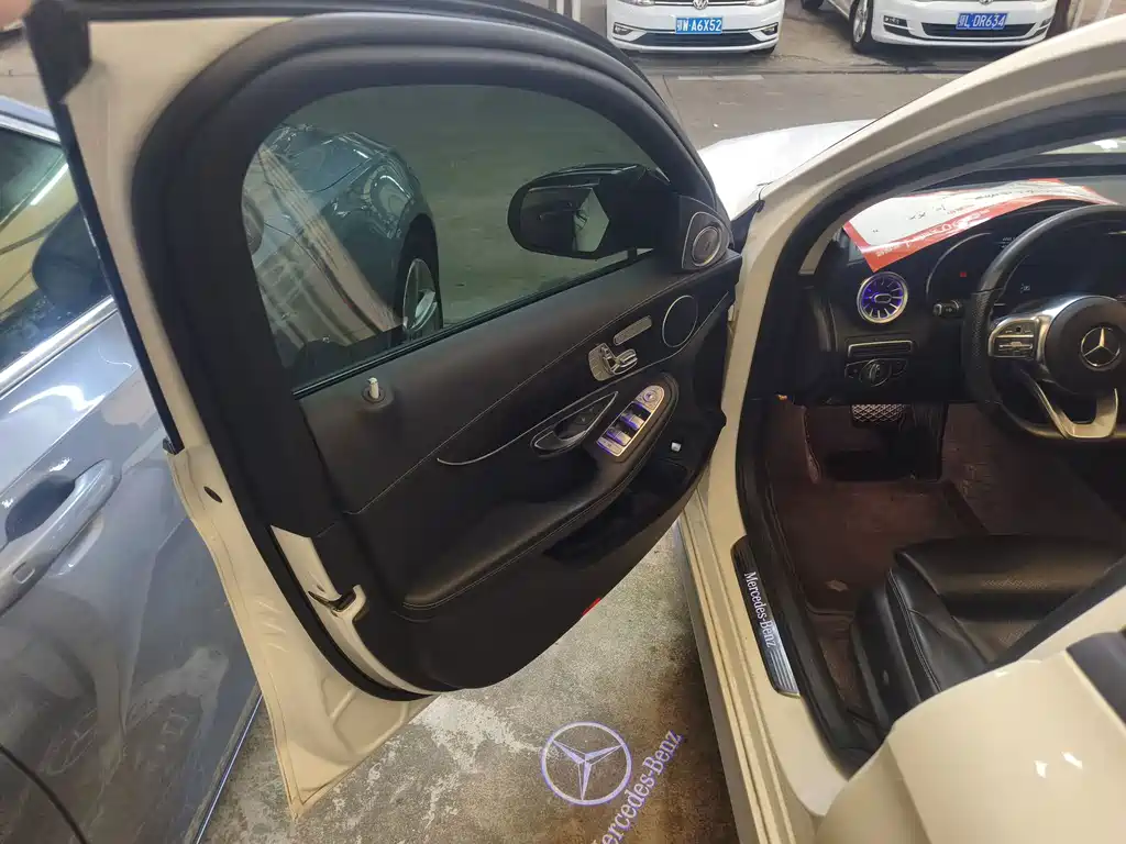 Mercedes-Benz C-Class — миниатюра 4