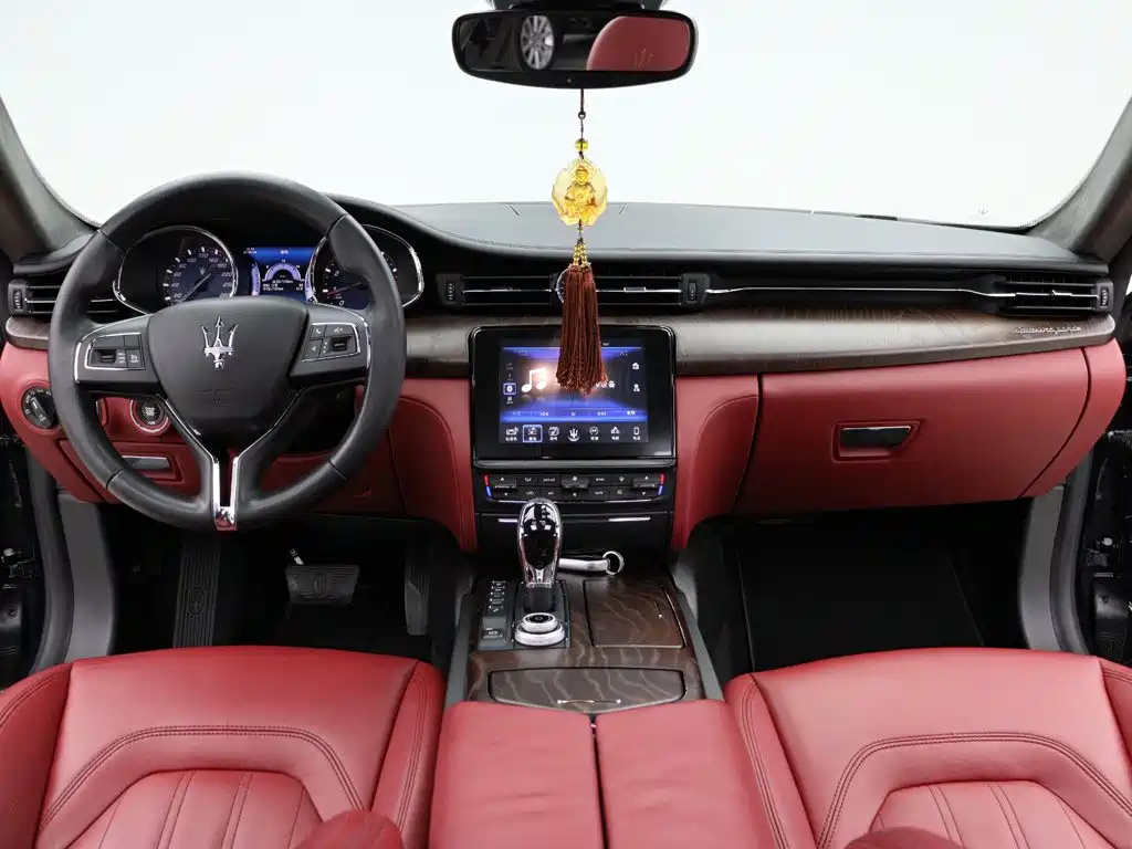 Maserati Quattroporte — миниатюра 14