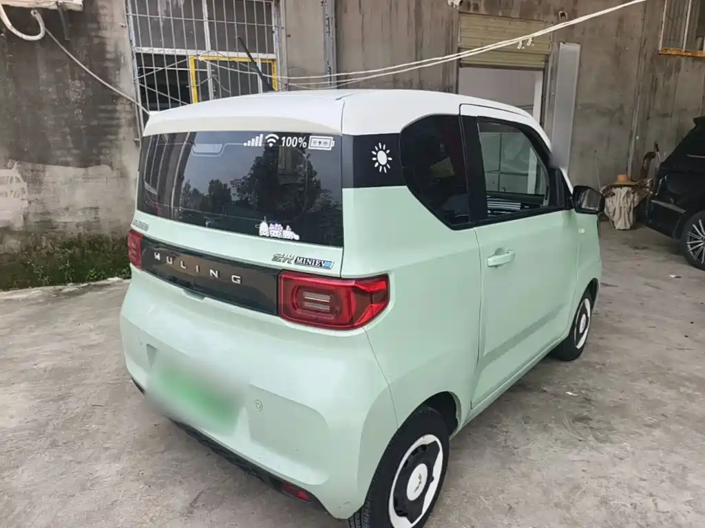 Wuling MINIEV — миниатюра 7
