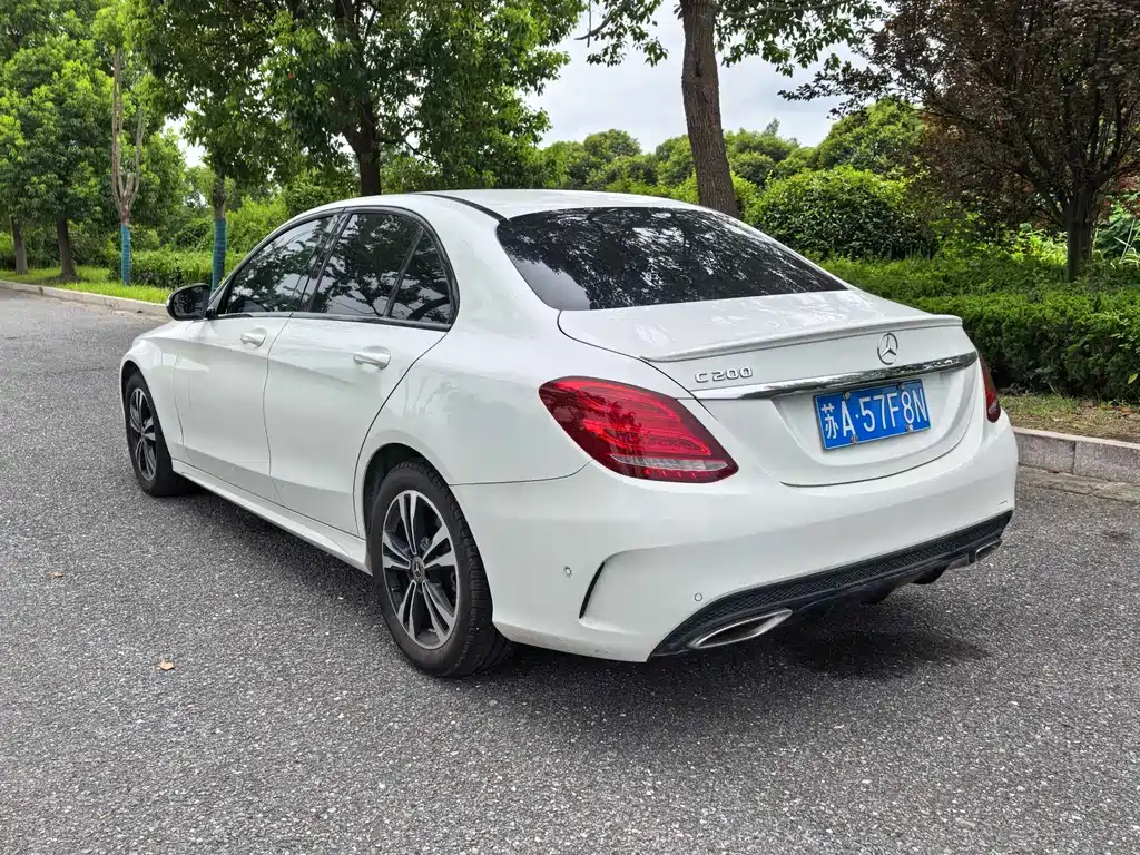 Mercedes-Benz C-Class — миниатюра 4