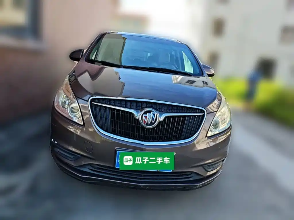 Buick GL8 — миниатюра 2