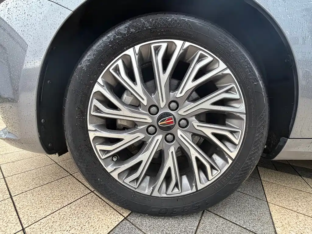 Hongqi Hongqi H5 — миниатюра 9