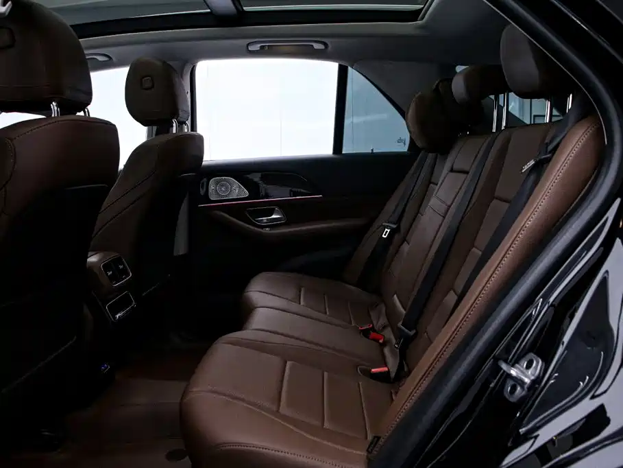 Mercedes-Benz GLE (Import) — миниатюра 17