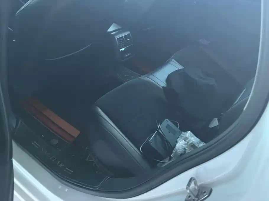 Volkswagen Sagitar — миниатюра 11