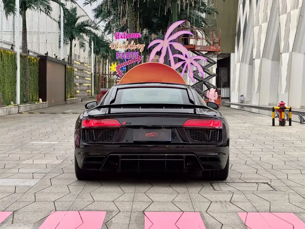 Audi R8 — миниатюра 4