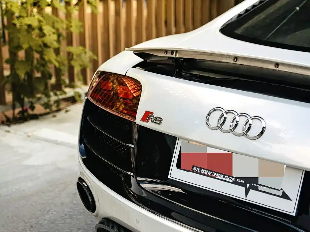 Audi R8 — миниатюра 10