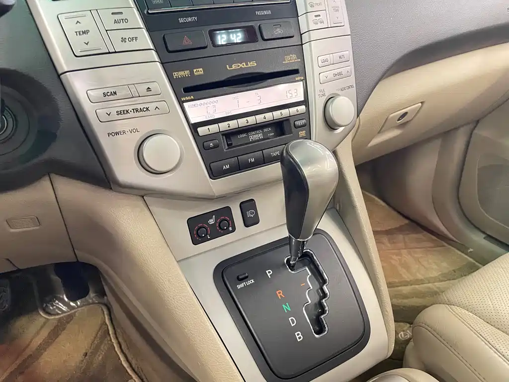 Lexus RX Classic — миниатюра 24