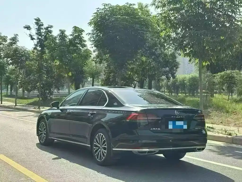 Volkswagen Phideon — миниатюра 7