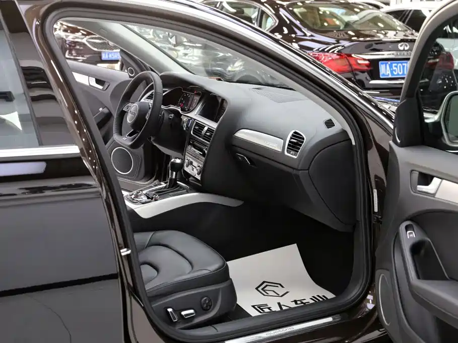 Audi A4 (Import) — миниатюра 17