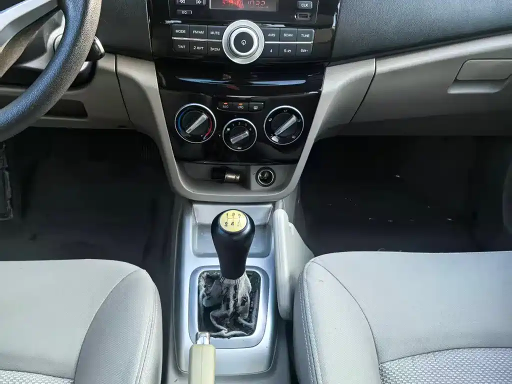 Changan V3 — миниатюра 15