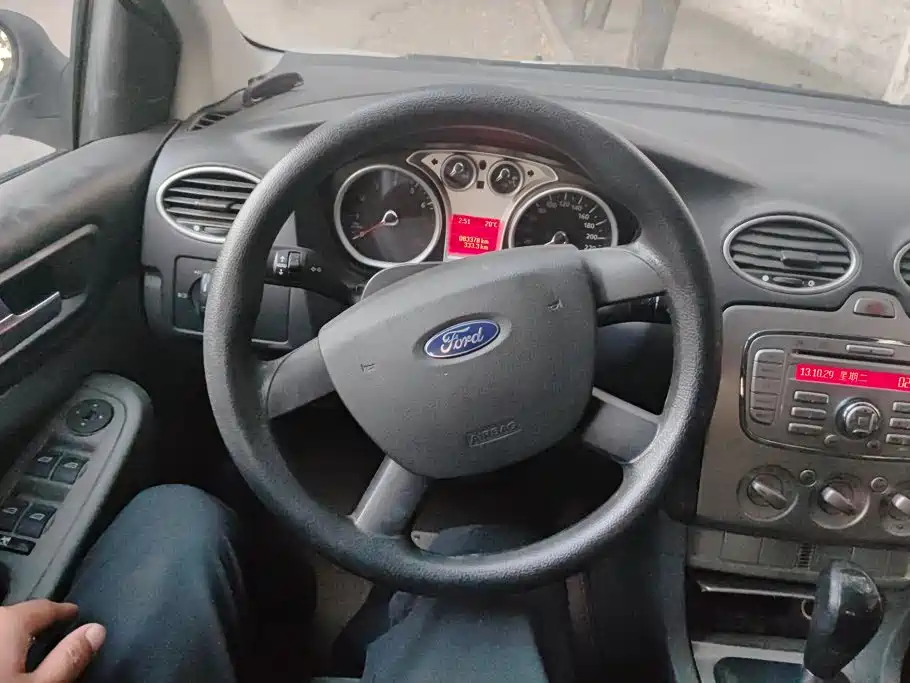Ford Focus — миниатюра 15