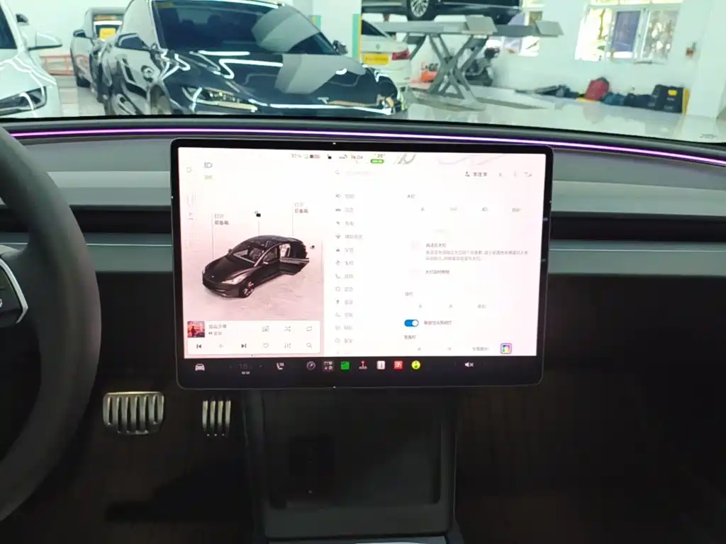 Tesla Model 3 — фотографии объявления, Фото 13