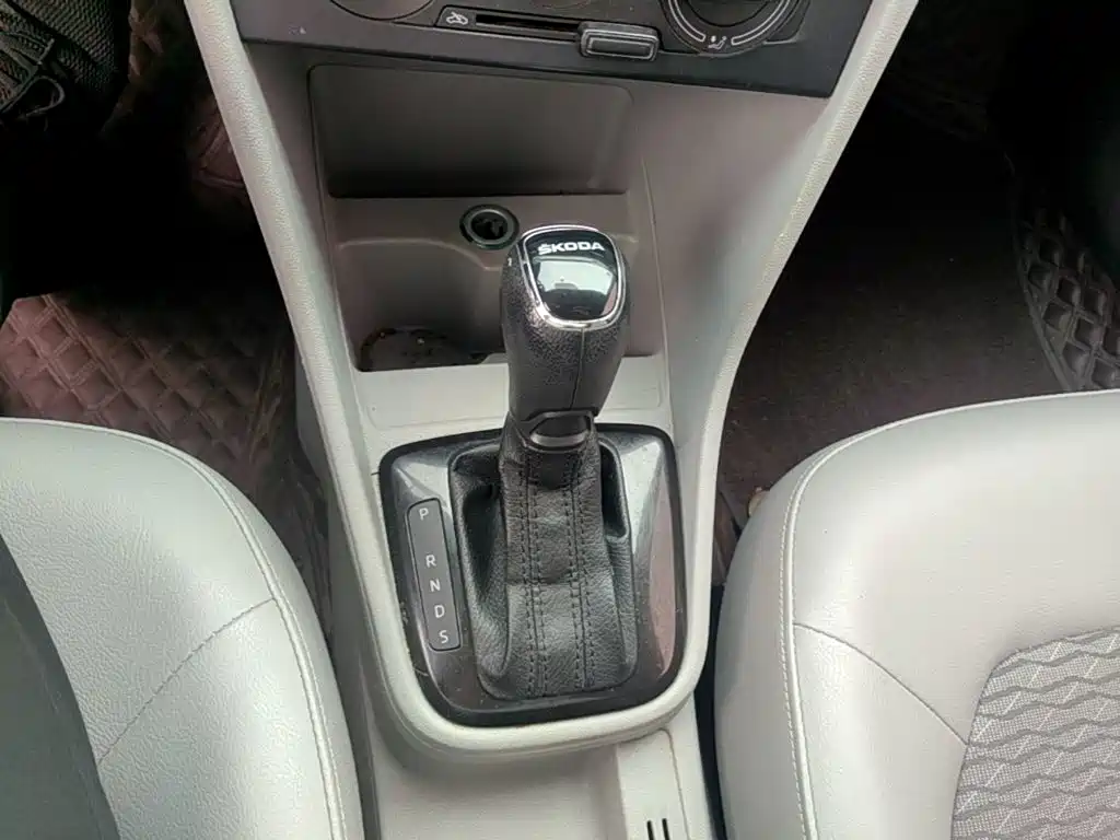 Skoda Rapid — миниатюра 14
