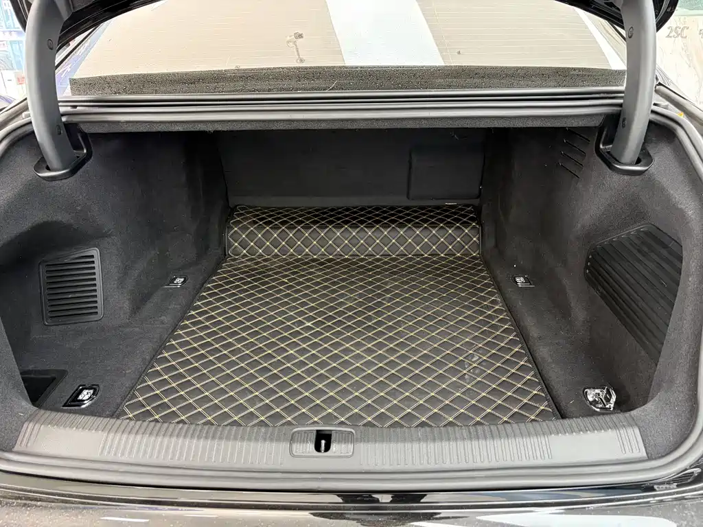 Audi A8 — миниатюра 20