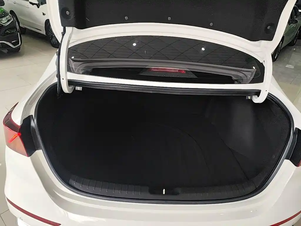 Kia K3 — миниатюра 19