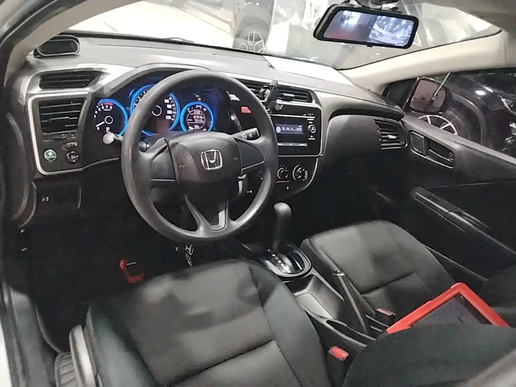 Honda City — миниатюра 10