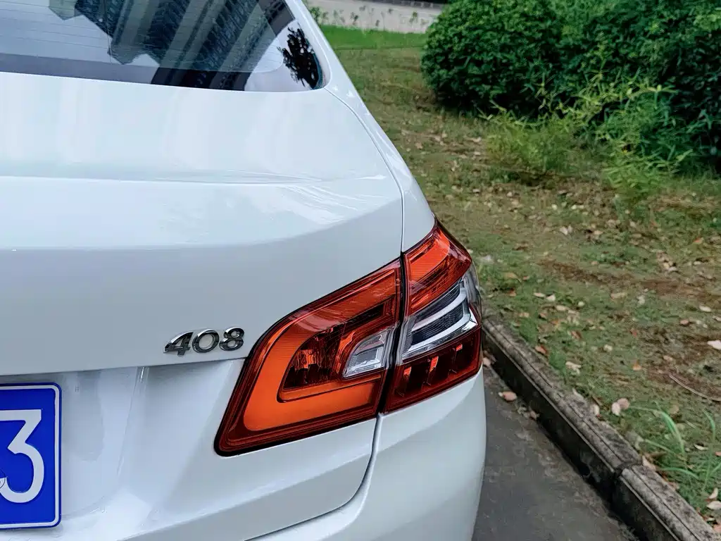 Peugeot 408 — миниатюра 22