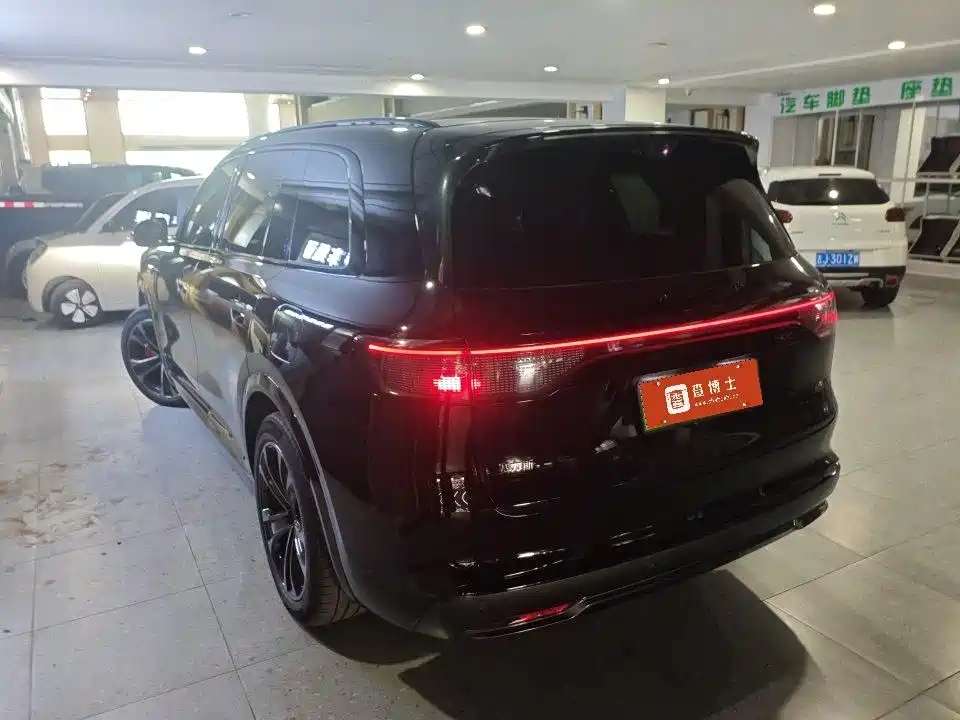 AITO AITO M8 — миниатюра 7