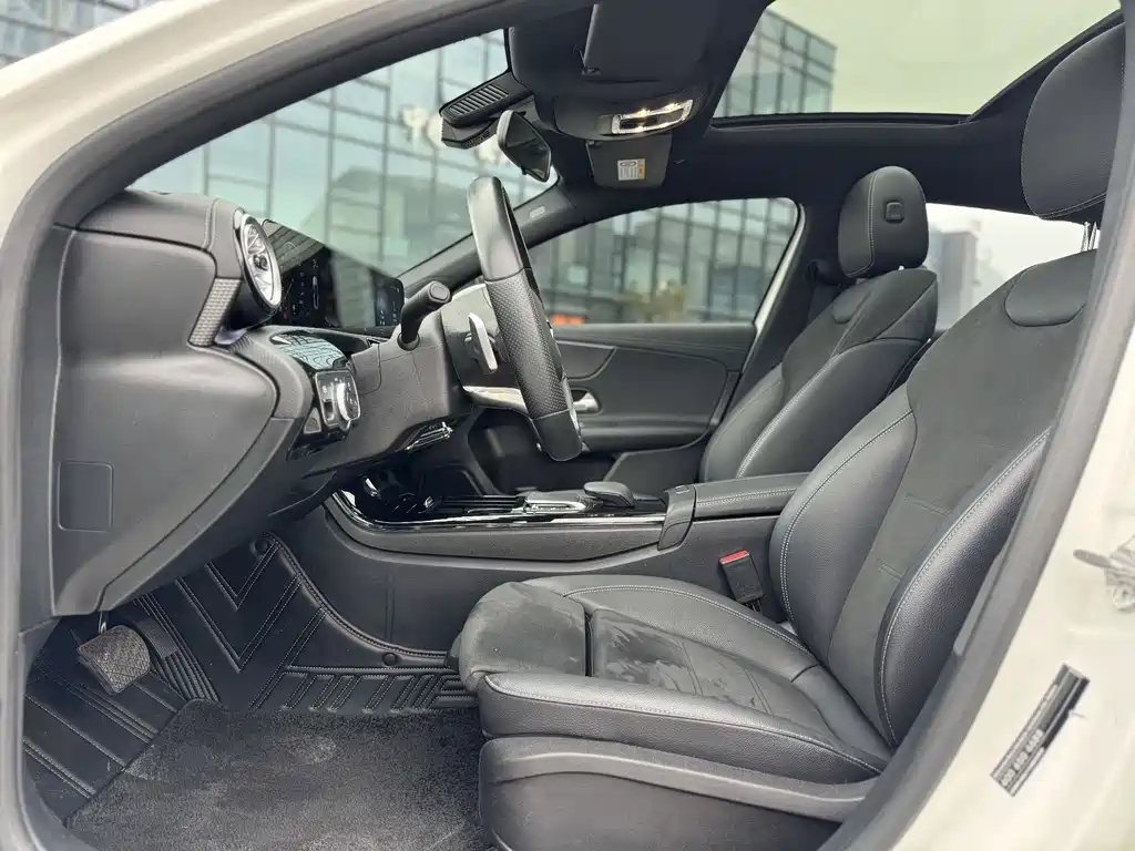 Mercedes-Benz A-Class A 2020 A 200 L Sport