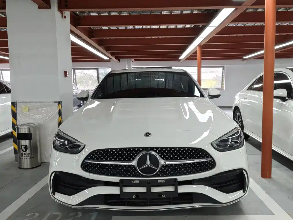 Mercedes-Benz C-Class — миниатюра 2