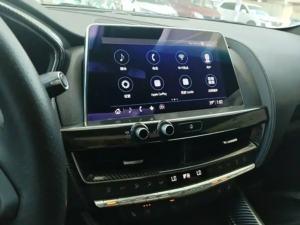 Cadillac CT5 — миниатюра 13