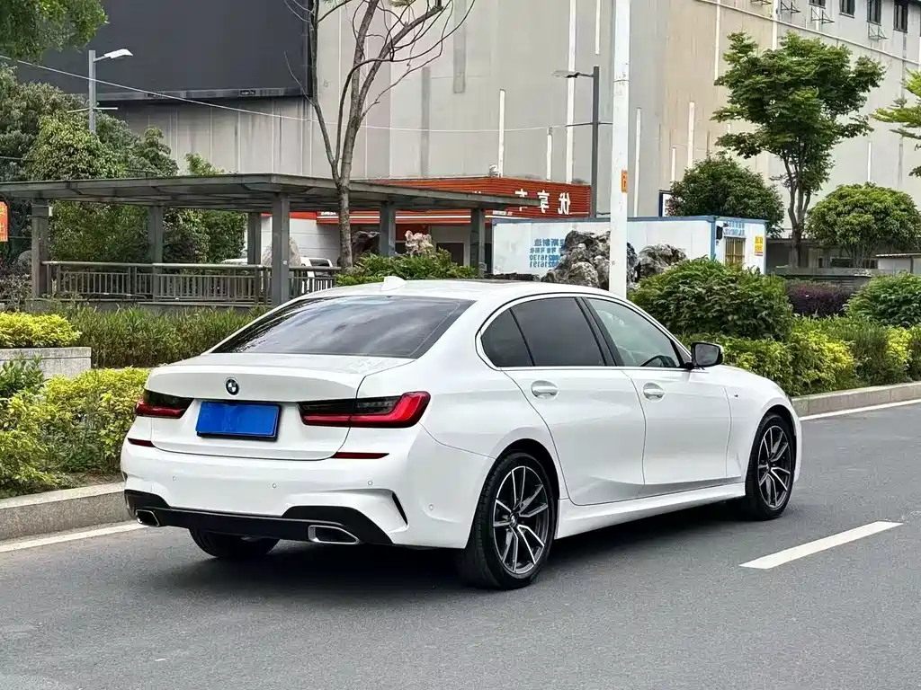 BMW 3 Series — миниатюра 5