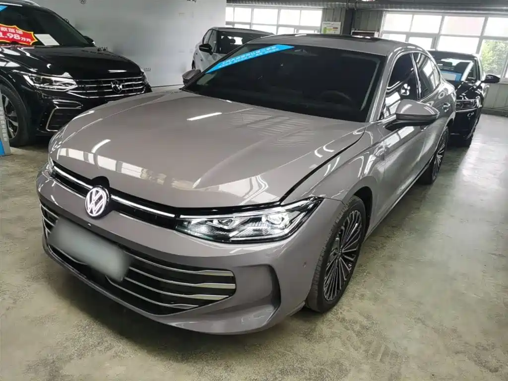 Volkswagen Passat 2024