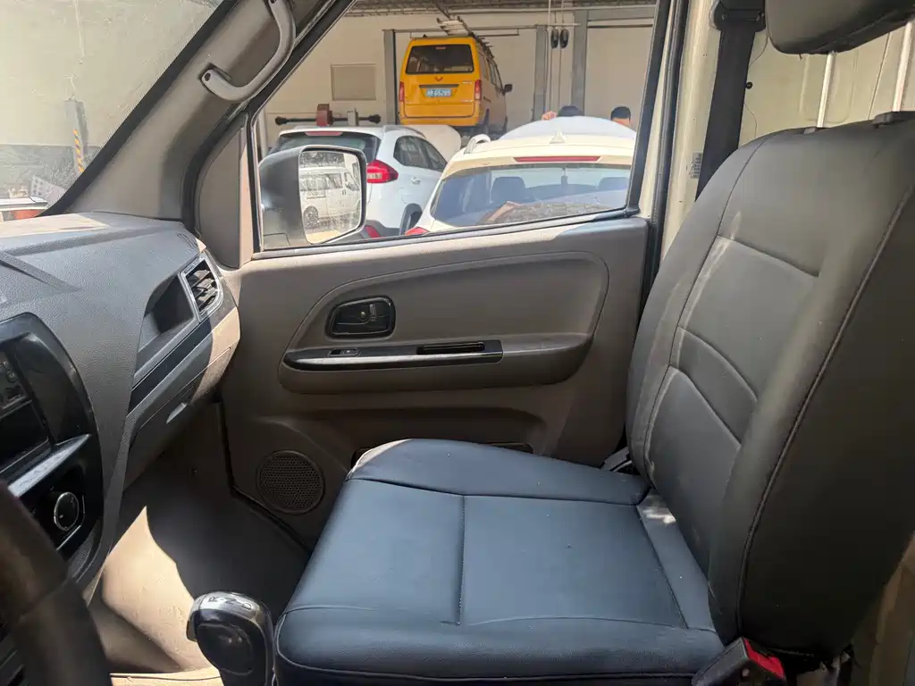 Dongfeng EM26 2023 Standard 41.472kWh