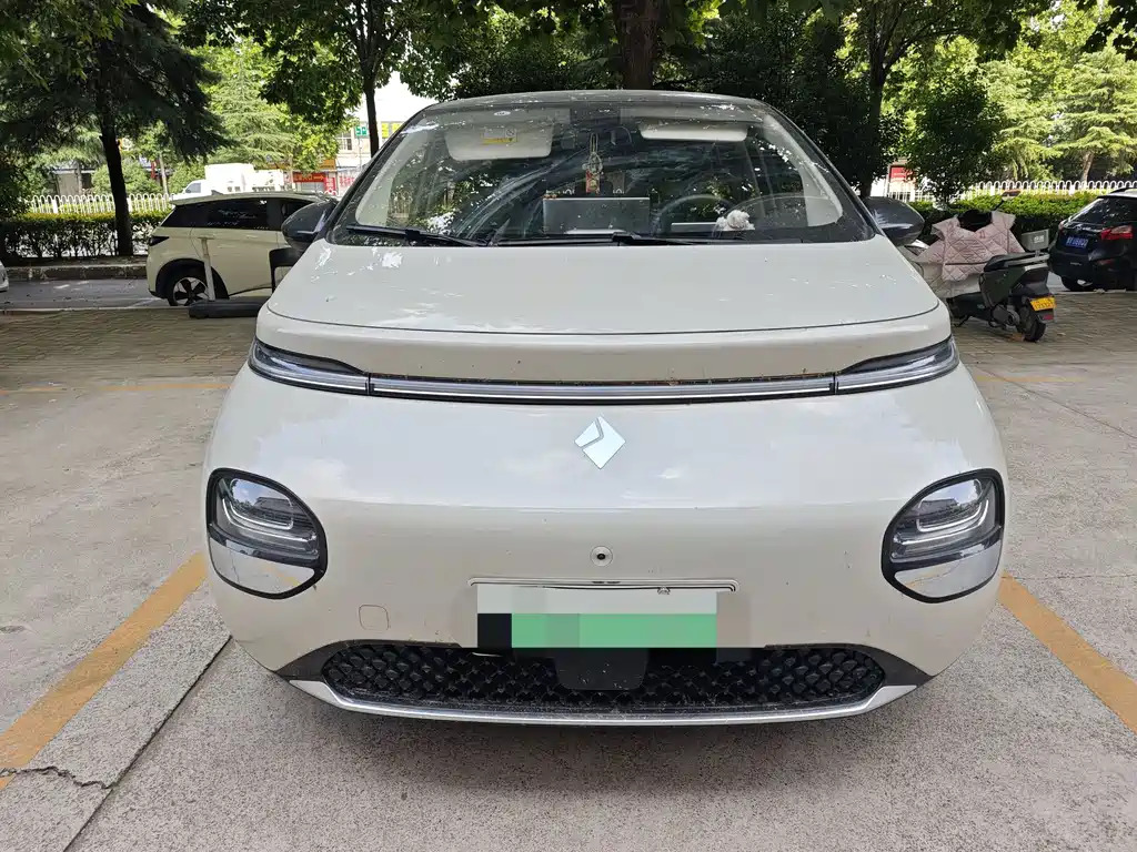 Baojun Yunduo — миниатюра 2