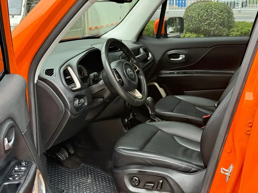 Jeep Renegade — миниатюра 3