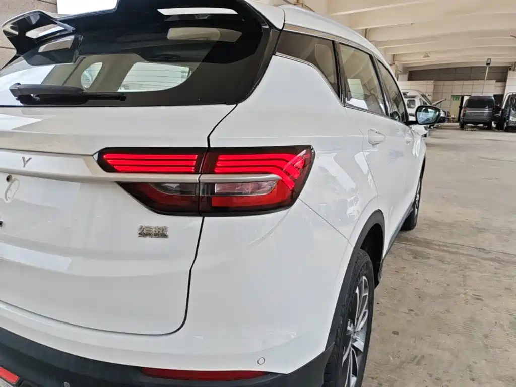 Geely Binyue — миниатюра 8