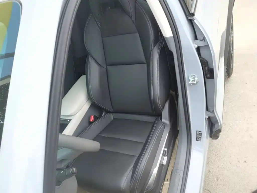 Lynk & Co 06 EM-P — миниатюра 15