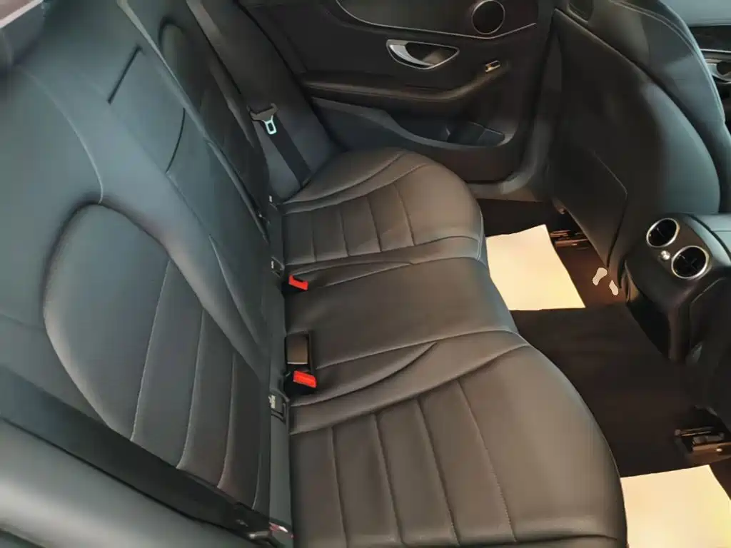 Mercedes-Benz C-Class — миниатюра 17
