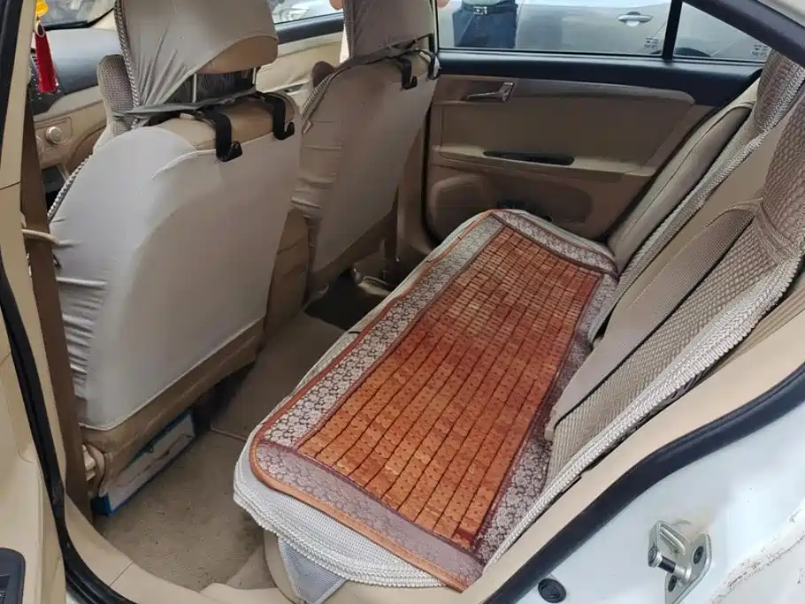 Roewe 350 — миниатюра 11
