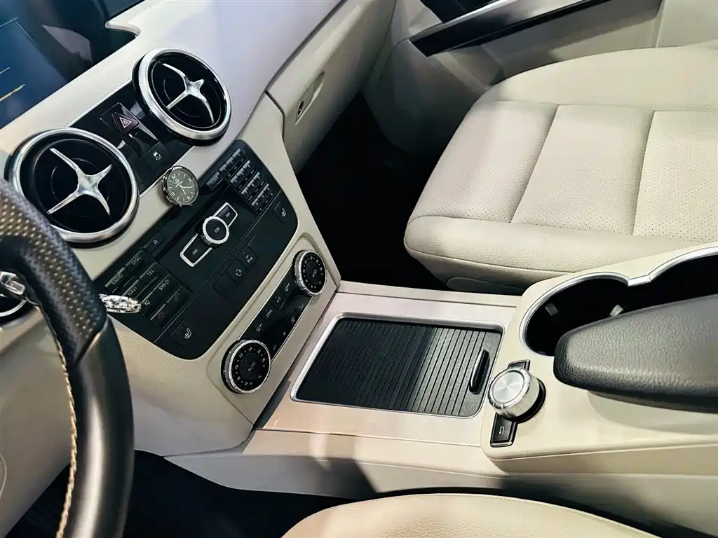 Mercedes-Benz GLK-Class — миниатюра 11