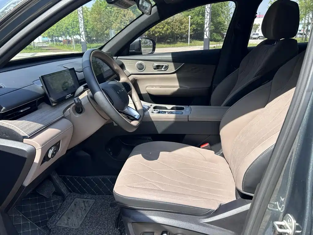Chery Tiggo 8 PLUS — миниатюра 4