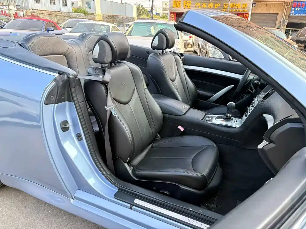Infiniti G — миниатюра 7