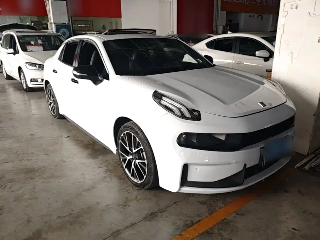 Lynk & Co 03 — миниатюра 4