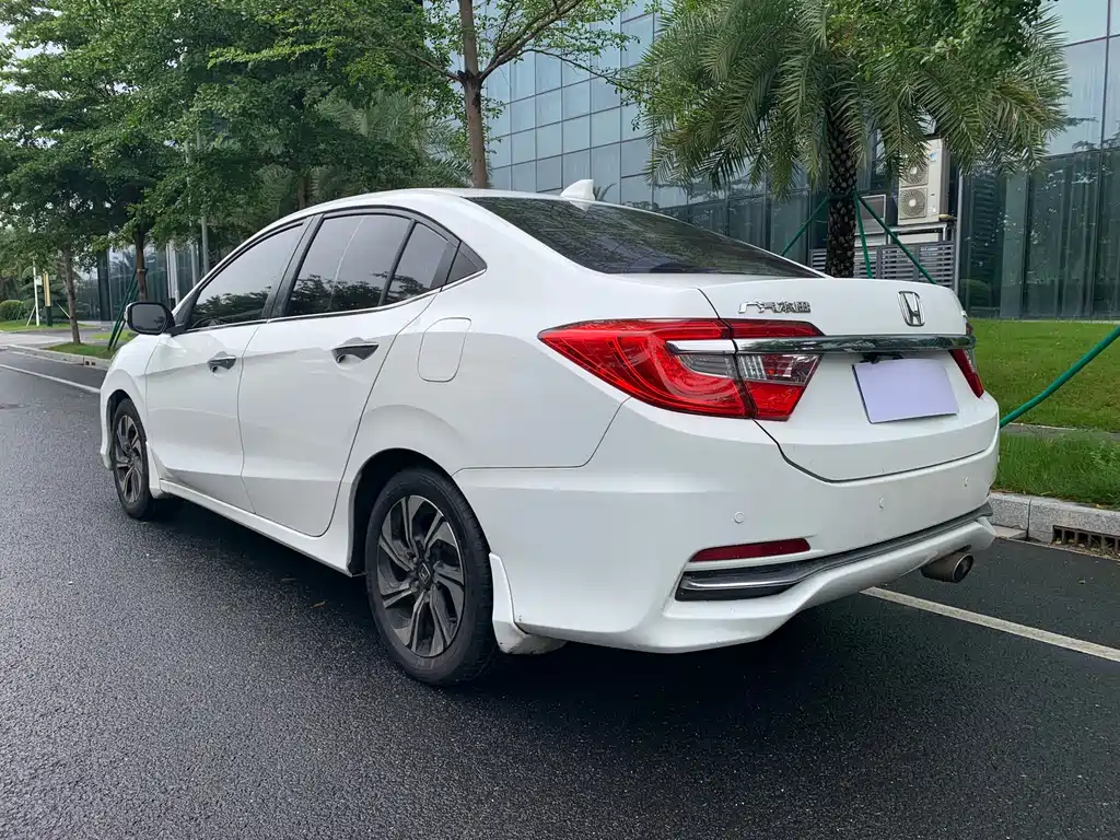 Honda Crider 2017 1.8L CVT Comfort