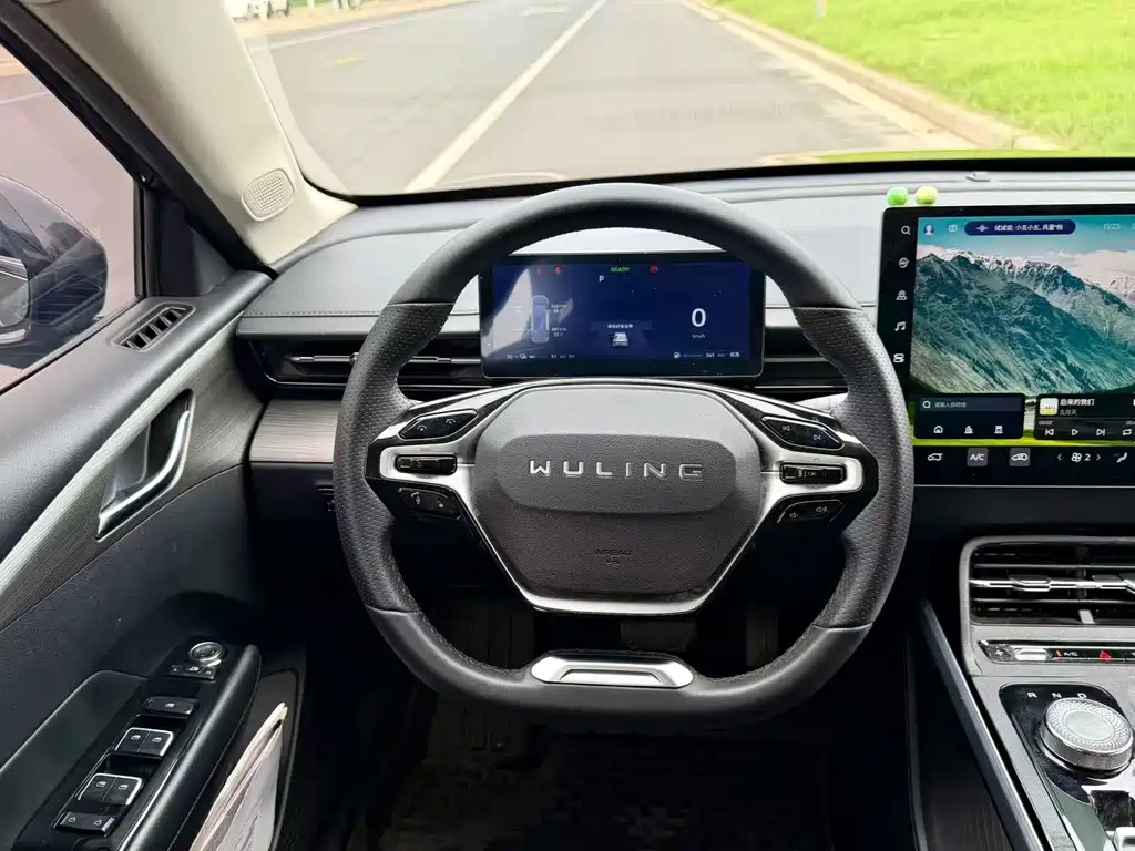 Wuling Xingguang — миниатюра 7