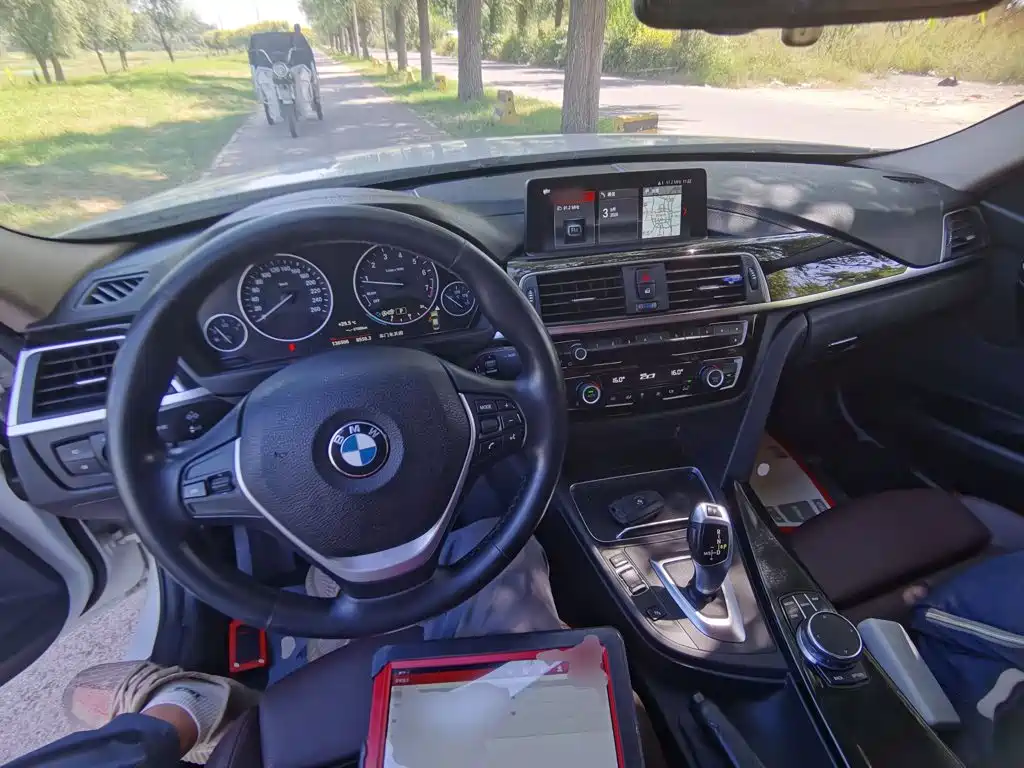 BMW 3 Series — миниатюра 10